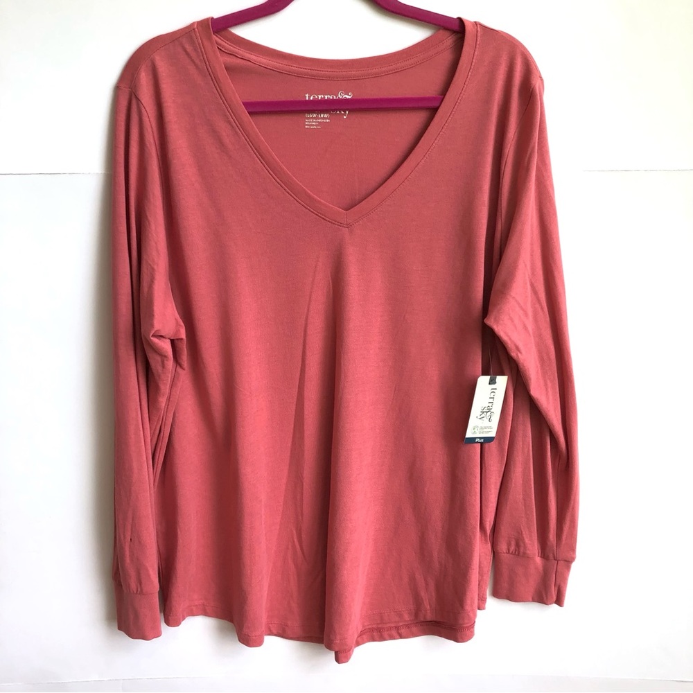 NWT Terra & Sky Women's Plus 1X (16W-18W) Coral Scoop Neck